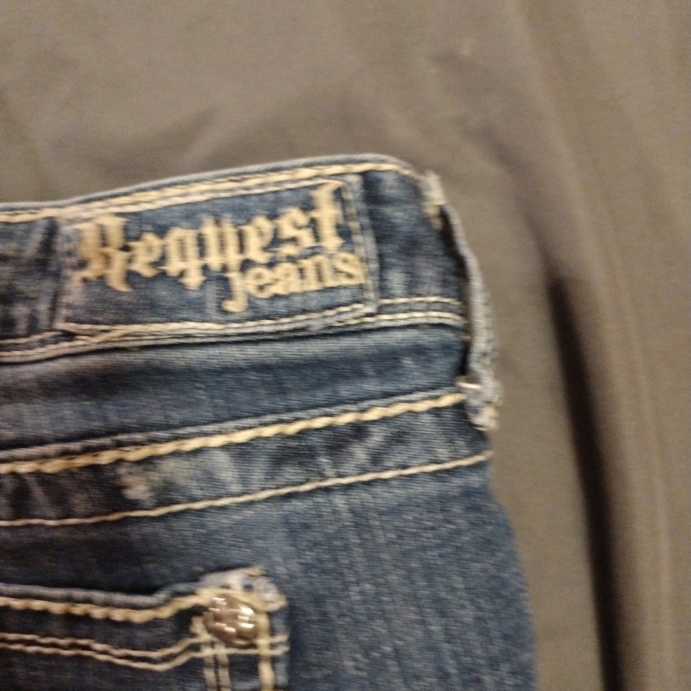 Request Jeans - Picture 2 of 4